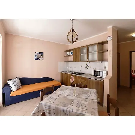 Sara Apartman *