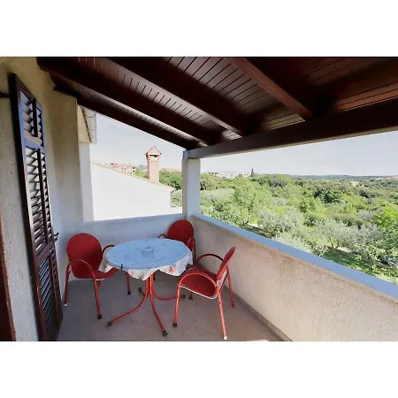 Sara Apartment Vinkuran